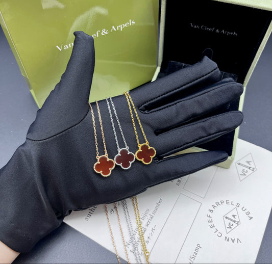 Malisé and Evé Carnelian Collier