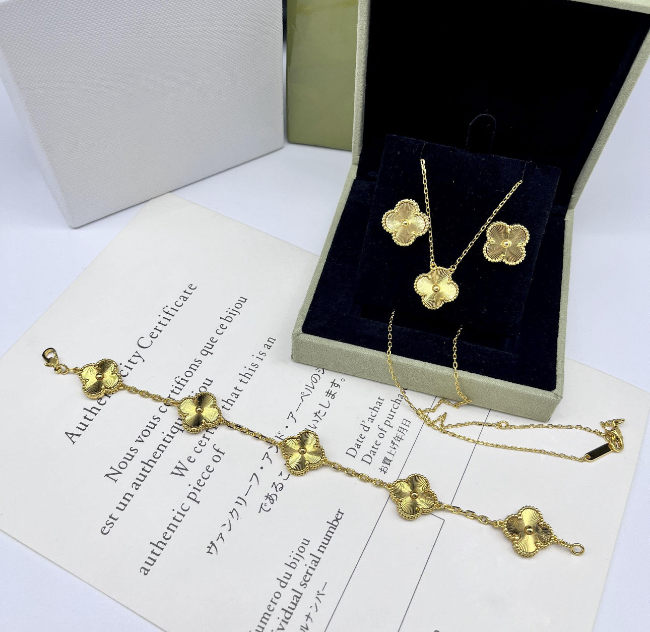 Malisé and Evé Kleeblatt Collier Set